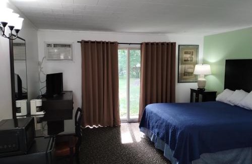 West Branch Hotel | Tri Terrace Motel