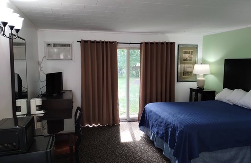 West Branch Hotel | Tri Terrace Motel