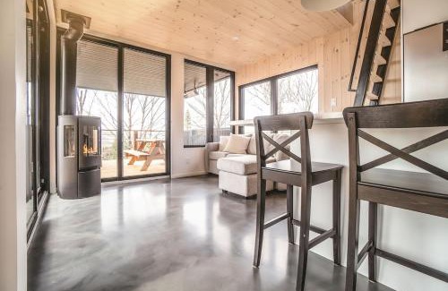 Lac Beauport Ski Chalet | Tricera - Panoramic View near Quebec City