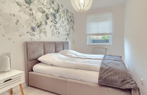 Pruszcz Gdanski Apartment | Tricity Retreat Apartments with Parking - by Rentujemy