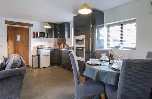Foxley Cottage | TRICKER'S COTTAGE, pet friendly, character holiday cottage in Lenwade