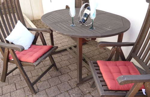 Feyen-Weismark Apartment | Trier 2- 4 pers., 2ZKBT, 45 qm, 3 *, modern and complete, suitable for allergy sufferers, WiFi