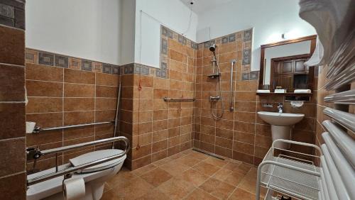 Tallya House | Trifecta Udvarház