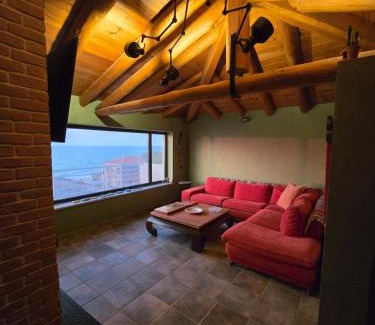 Karlovassi Apartment | Trifonas Loft