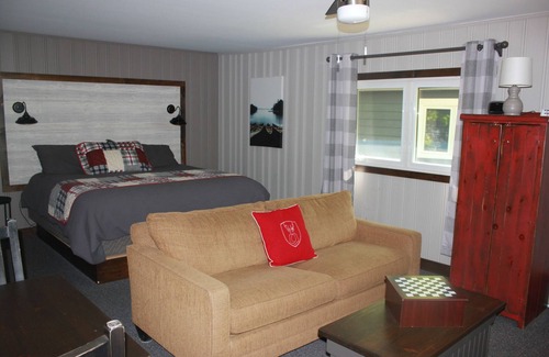 Port Sydney Hotel | Trillium Resort & Spa