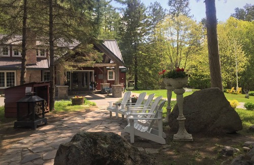 Port Sydney Hotel | Trillium Resort & Spa