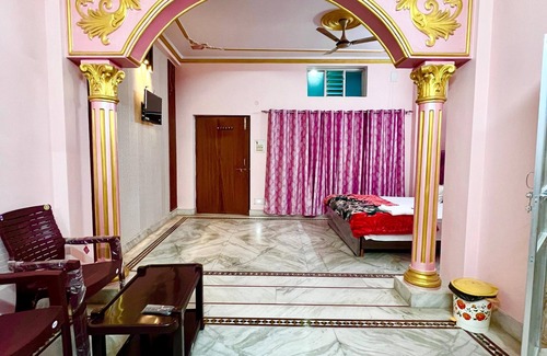 Varanasi House | Trilok Residency