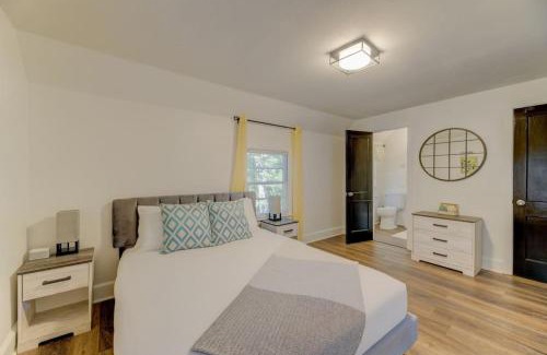 Columbia Apartment | Trim 1B 1BA in Gorgeous Columbia
