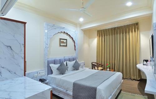 Amer Fort Road Hotel | Trim Boutique Parkota Haveli