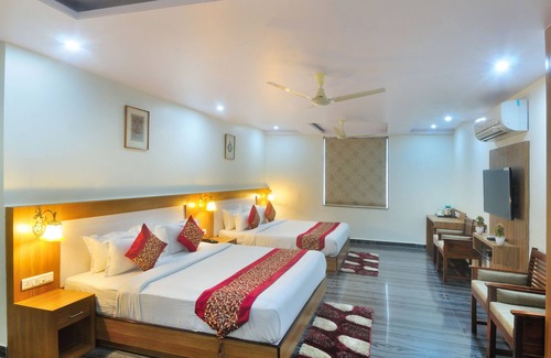 Amer Fort Road Hotel | Trimrooms Mount Blue
