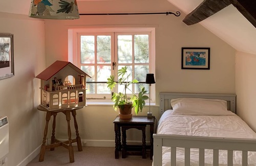 Godmanstone Apartment | Trinity Annexe, adorable and rural within an AONB