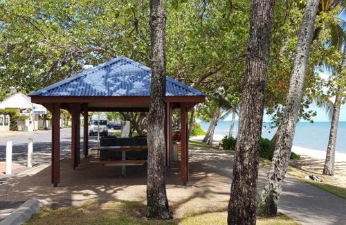Trinity Beach Apartment | Trinity Beach House