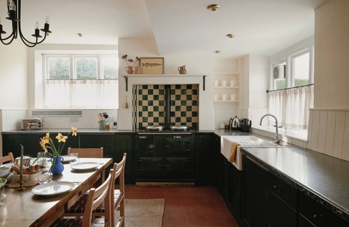 Stratton House | Trinity Farmhouse-Stunning House&Garden
