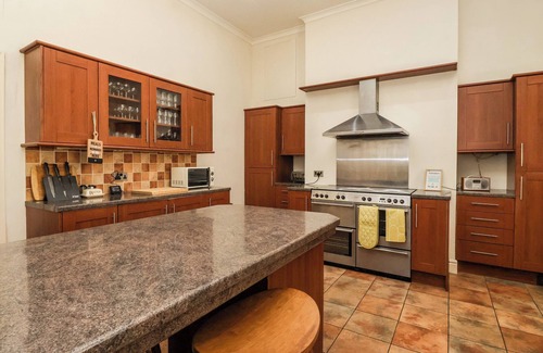 Bridlington Old Town House | TRINITY LODGE, pet friendly, character holiday cottage in Bridlington