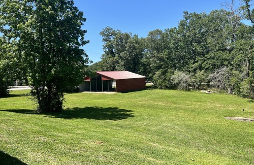 Oakhurst House | Trinity River Front home with gorgeous views! Pet Friendly