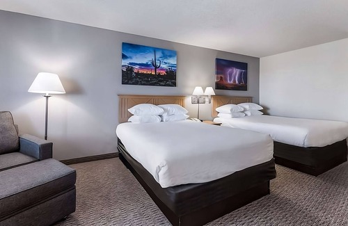 Palm Valley Hotel | Trip to Arizona On The Budget, Stay at Red Lion Inn & Suites Goodyear Phoenix!