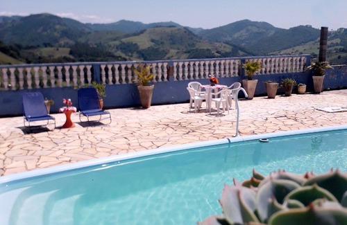 Extrema House | TRIPLE CHALET (2 + 1) - POUSADA