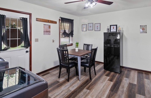 Shepherdsville House | Triple Crown on Bourbon Trail