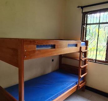 Moshi Bed & Breakfast | Triple D's
