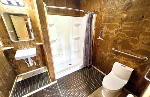 West Glacier Resort | Triple G’s Resort - Cabin 3
