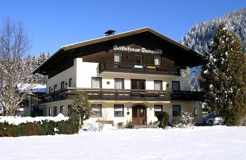 Golling an der Salzach Apartment | Triple room with shower, WC - Pension Seiwald