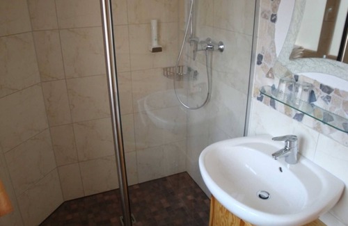 Lautertal Cottage | Triple room 42 - Guesthouses Am Nibelungensteig