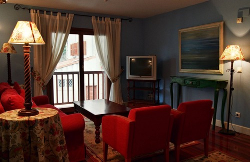 Zierbena House | TRIPLE ROOM