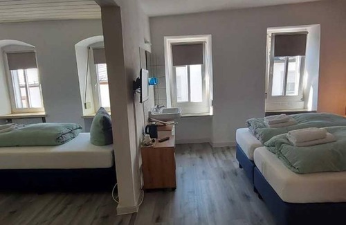 Manderscheid Cottage | Triple Room Shower/WC (3 persons) - Pension am Lieserpfad