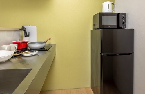Kujo Apartment | Triple room telework sightseeing business use - 2nd to 10th floor 702 / Osaka Ōsaka
