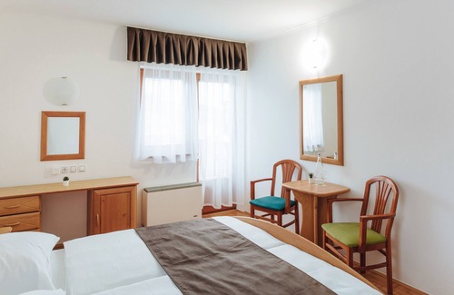 Zrece House | Triple Room with Balcony 4