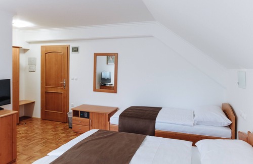 Zrece House | Triple Room with Balcony 111