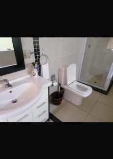 Bezuidenhout Valley House | Triple T Guest house