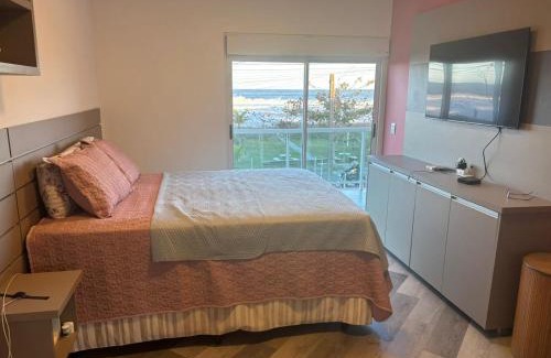 Matinhos House | Triplex de Frente para o Mar com Piscina Privativa