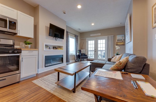 Mexican War Streets House | Triplex Minutes From Downtown! Great View! Free Parking