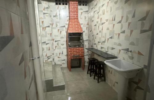 Umuarama Apartment | TRIPLEX piscina churrasqueira lava e seca Wi-Fi e 2 TVs em Condomínio com 90m2 no centro de Ubatuba