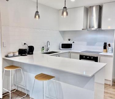 Christchurch Apartment | TriPoint Retreat Airport, Uni and City at Your Doorstep