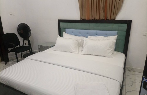 Lekki Hotel | Tristar Hotel & Suites