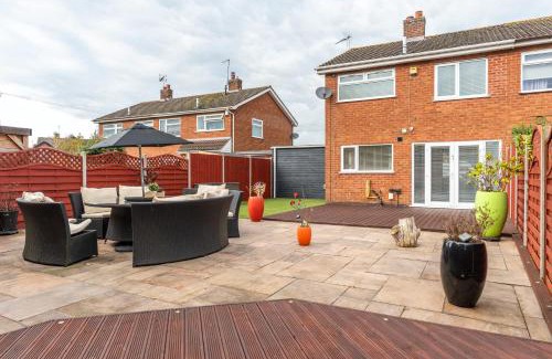 Measham House | Triumph House