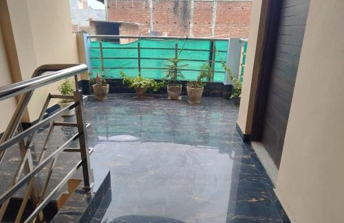 Jhusi House | Triveni Neo Home Stay