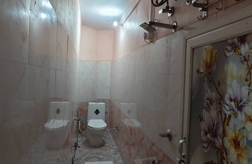 Naini House | Triveni sadan