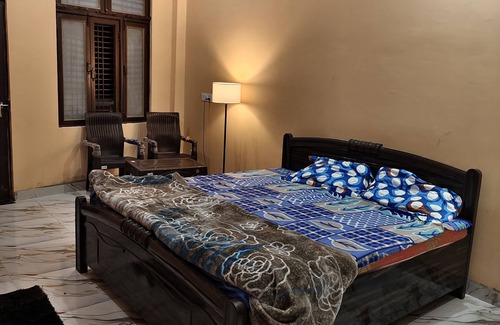 Naini House | Triveni sadan