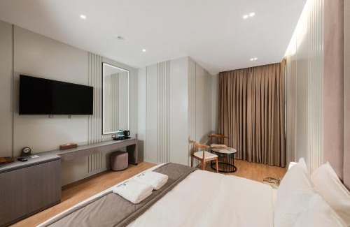 Kamez Hotel | Troci Hotel