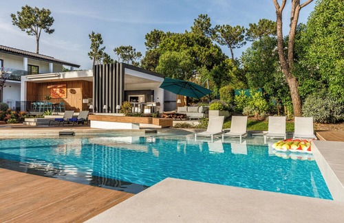 Carvalhal Villa | Troia Beach - Five Bedroom Villa, Sleeps 12