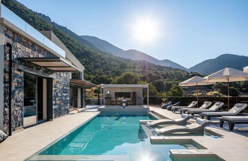 Geropotamos Villa | Troia Villas