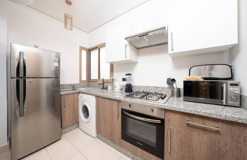 Menara Apartment | Trois Chambres et Jardin Privé à Prestigia