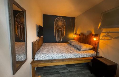 Toulon-sur-Arroux Apartment | Trois Six Vendée