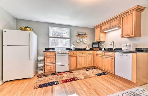 Pittsford Apartment | Trolley Apt Upper: Steps to Village Trail & Canal!