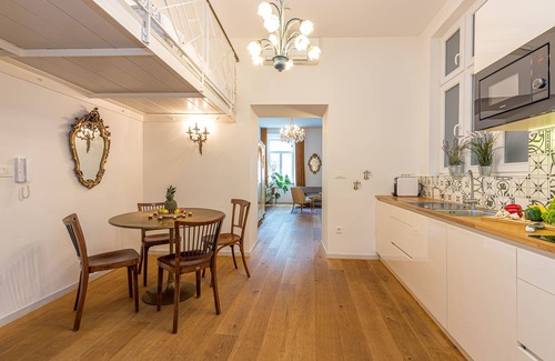 Ljubljana Old Town Apartment | Tromostovje II In Heart Of Ljubljana, Ljubljana, Slovenia