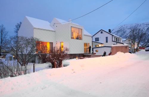 Tromsdalen Apartment | Tromsø City Apartments