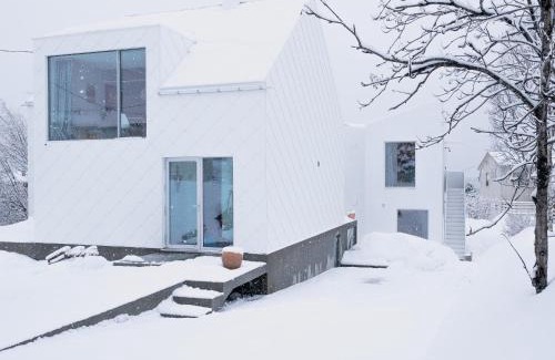 Tromsdalen Apartment | Tromsø City Apartments